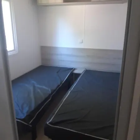 Mobil home 6/8 places Vias